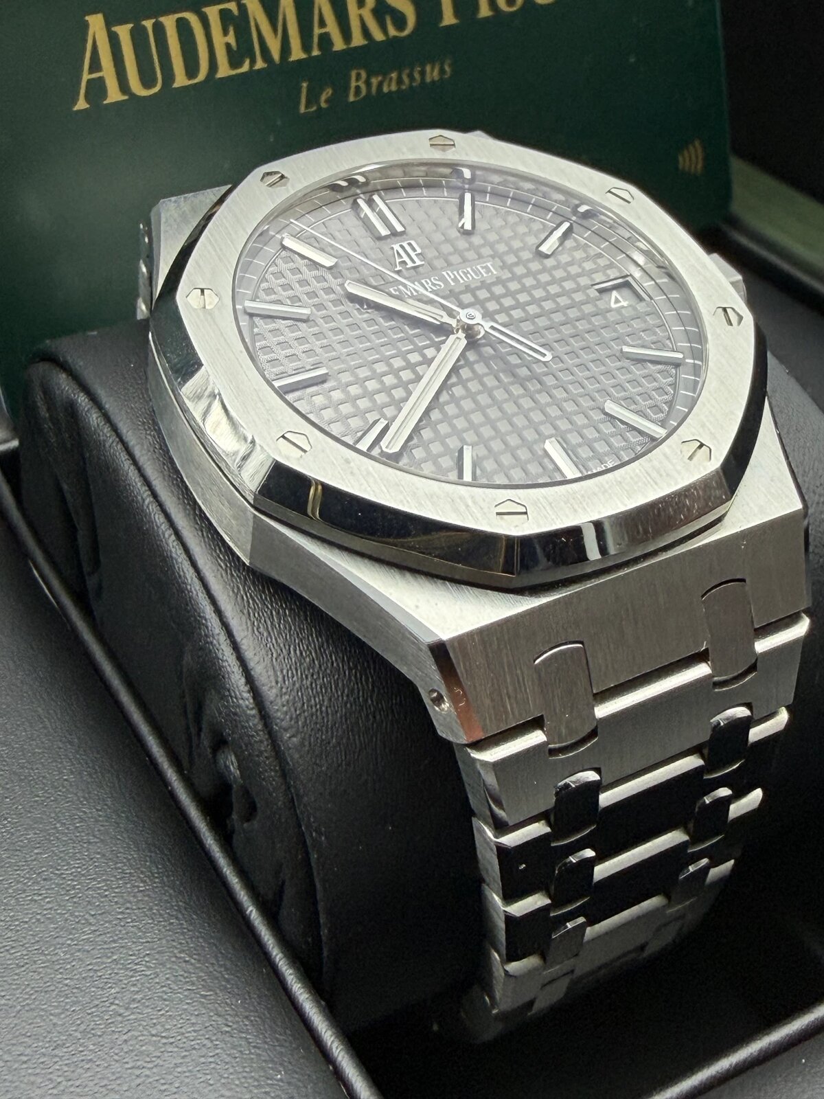 Audemars Piguet Royal Oak 15500ST Grey