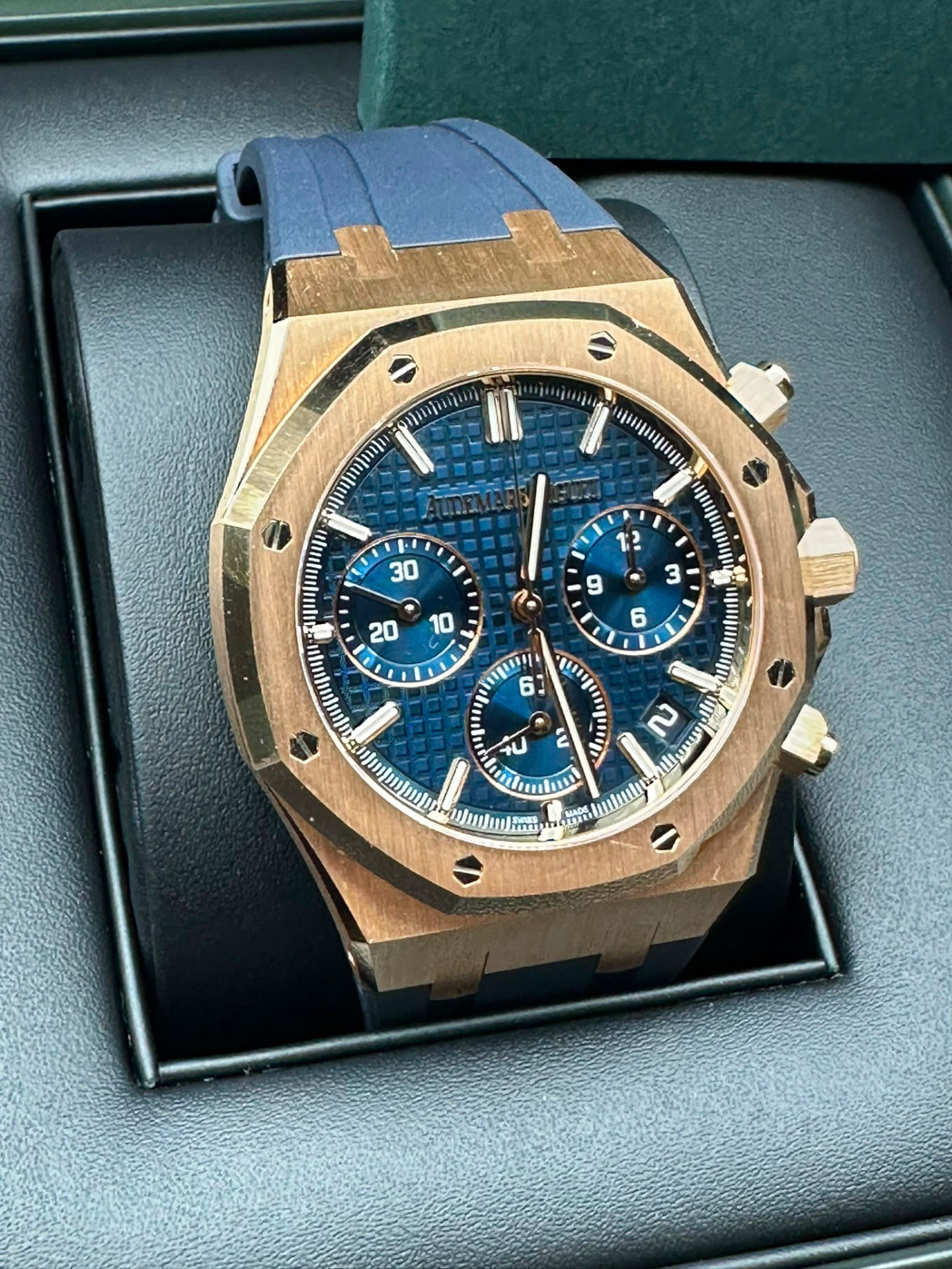 Audemars Piguet Royal Oak Chronographe 26240or 50th Anniversary