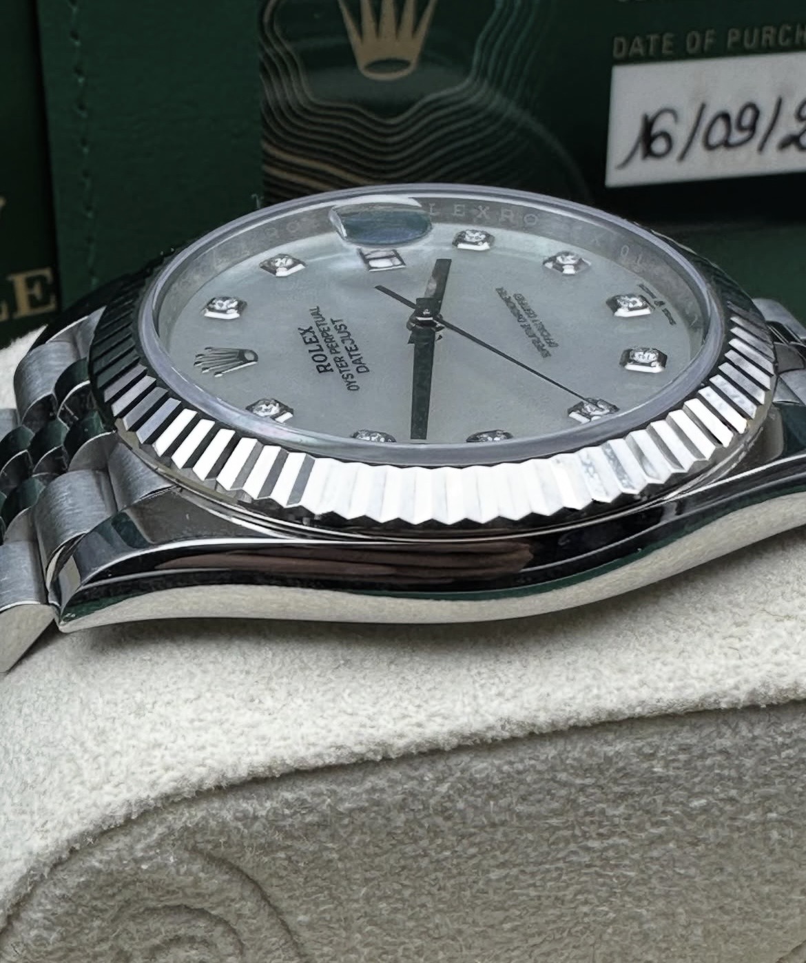 Rolex Datejust 126334 Mother of Pearl